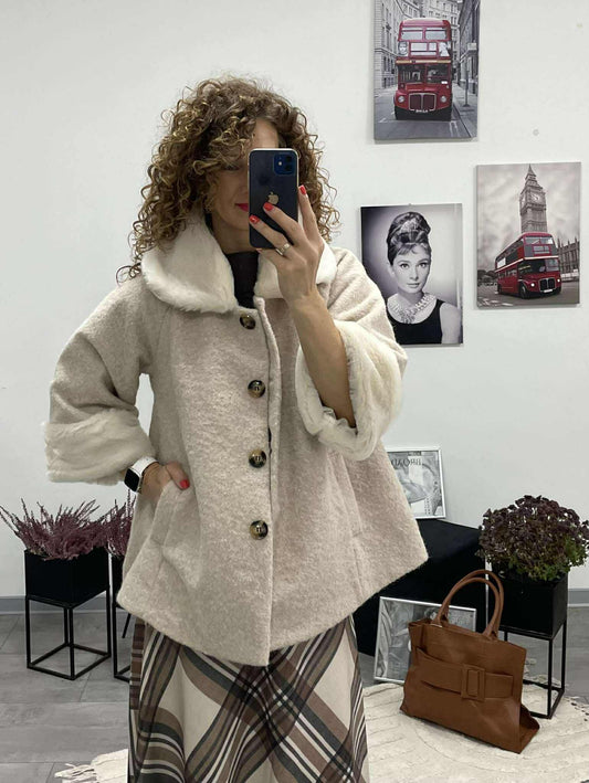 WIN - Csillogó szálas kabát. Világos bézs