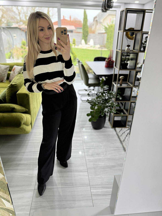 CSIKI - Kötött pulóver. Fekete - világos bézs