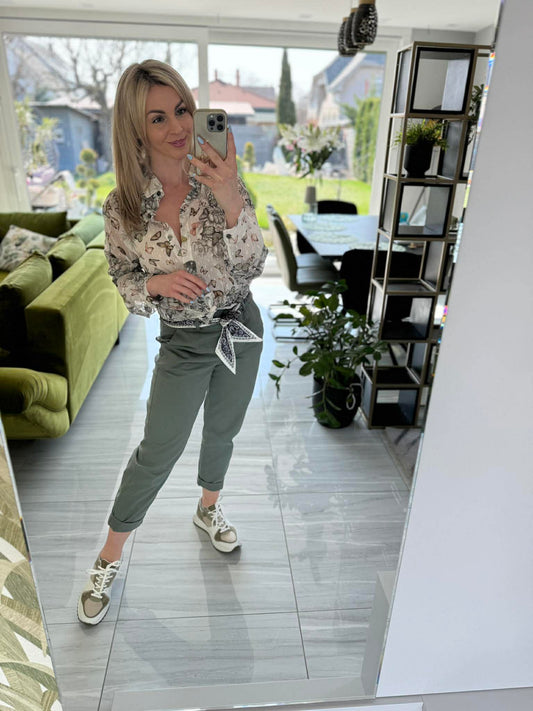 BUTTERFLY - Mintás muszlin blúz. Bézs