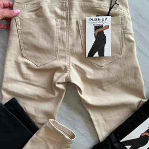 Doris - Bőrhatású push up nadrág