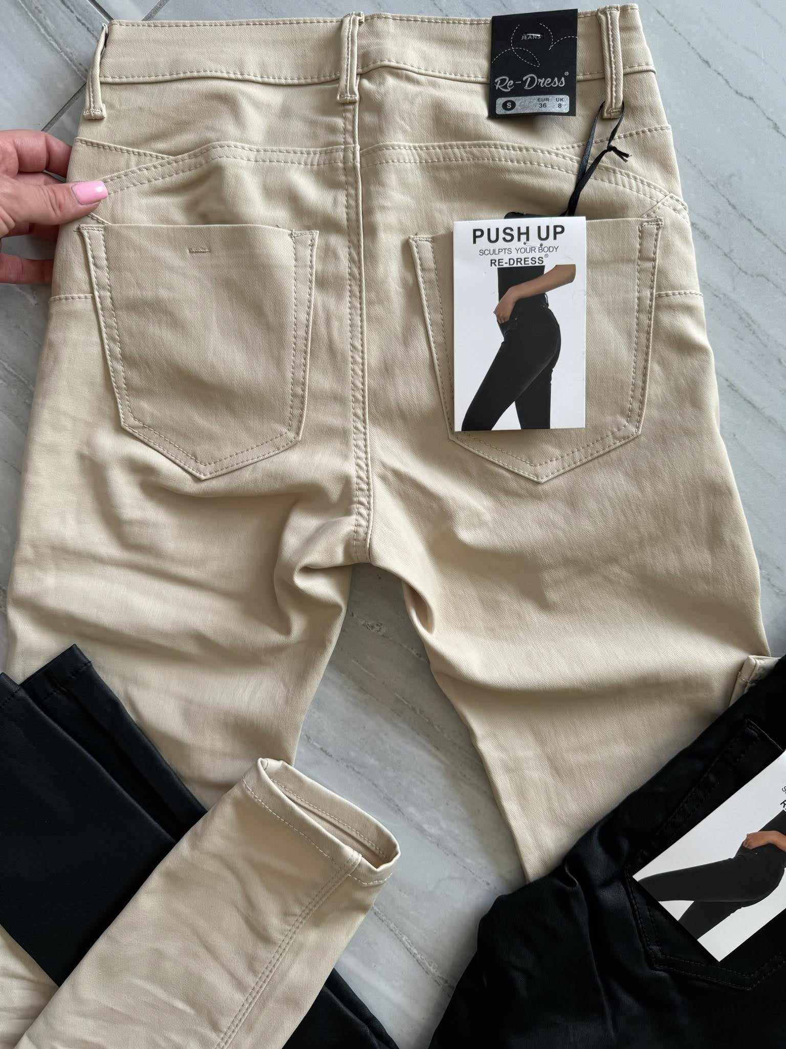 Doris - Bőrhatású push up nadrág