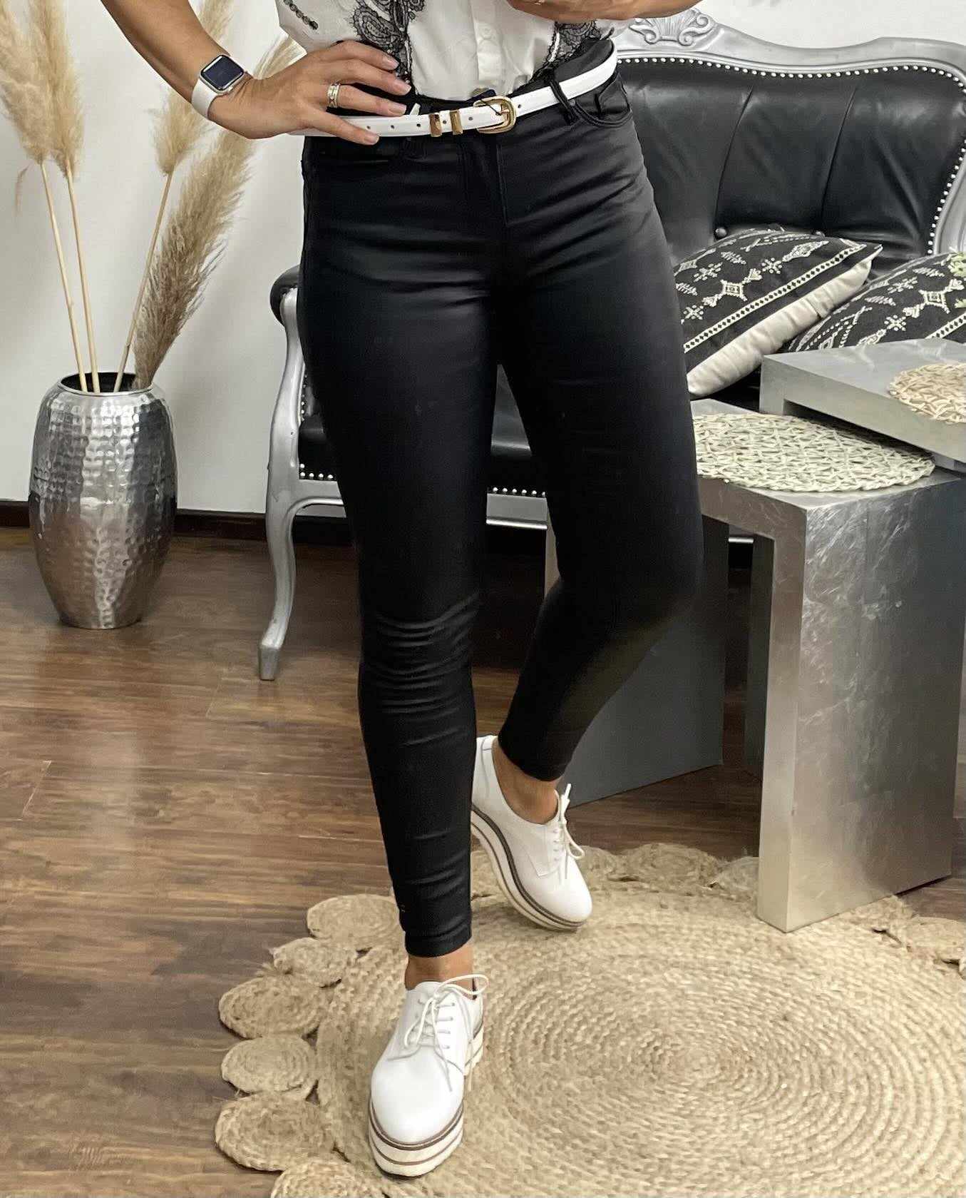 Popi - Bőrhatású push up nadrág