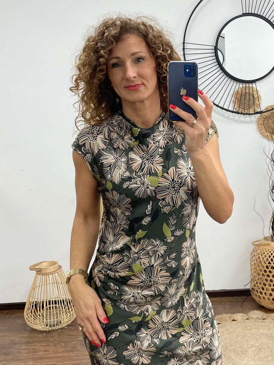 ELLA - Oldalt rakott maxi selyem ruha. Khaki