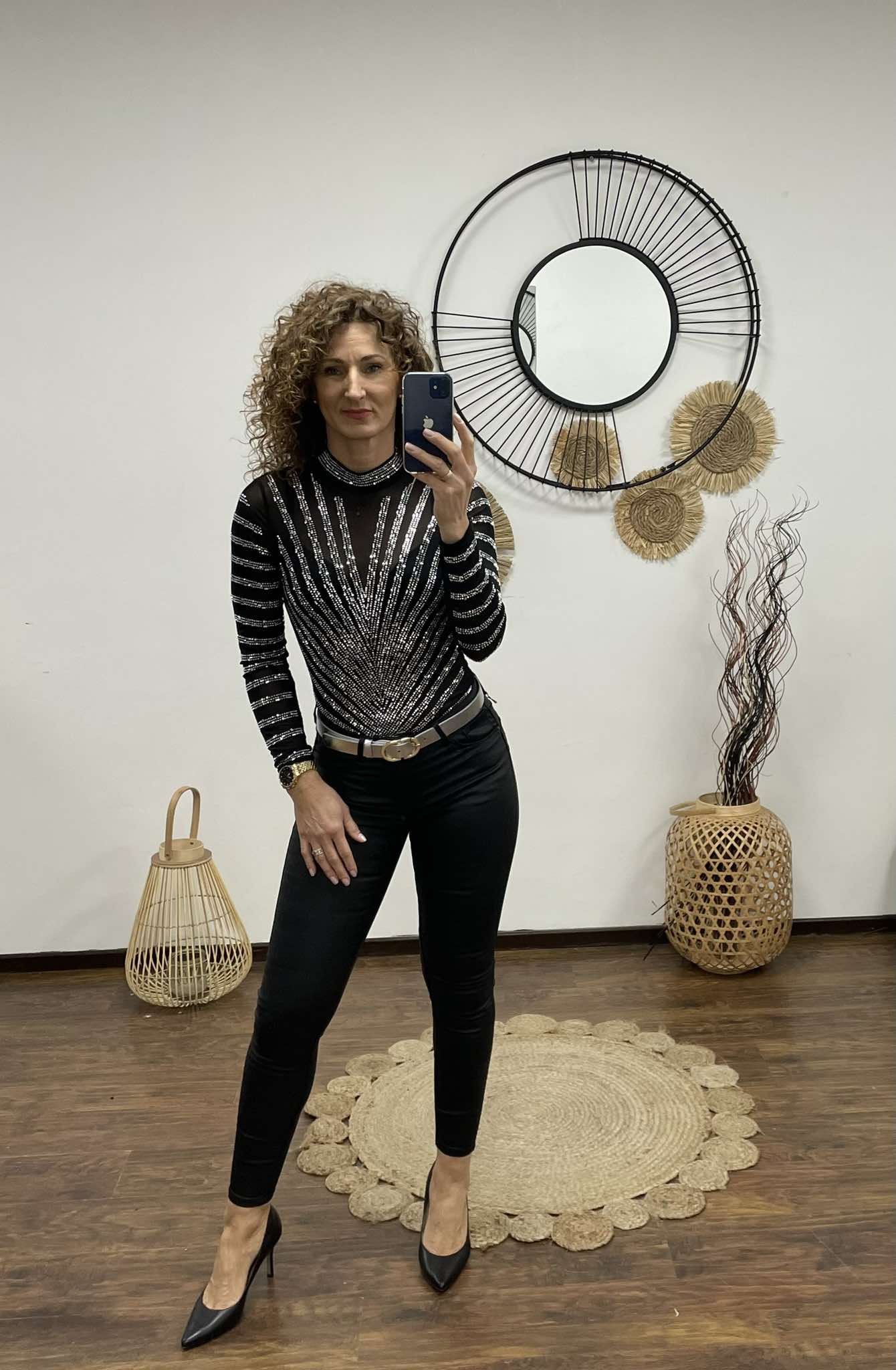 Popi - Bőrhatású push up nadrág