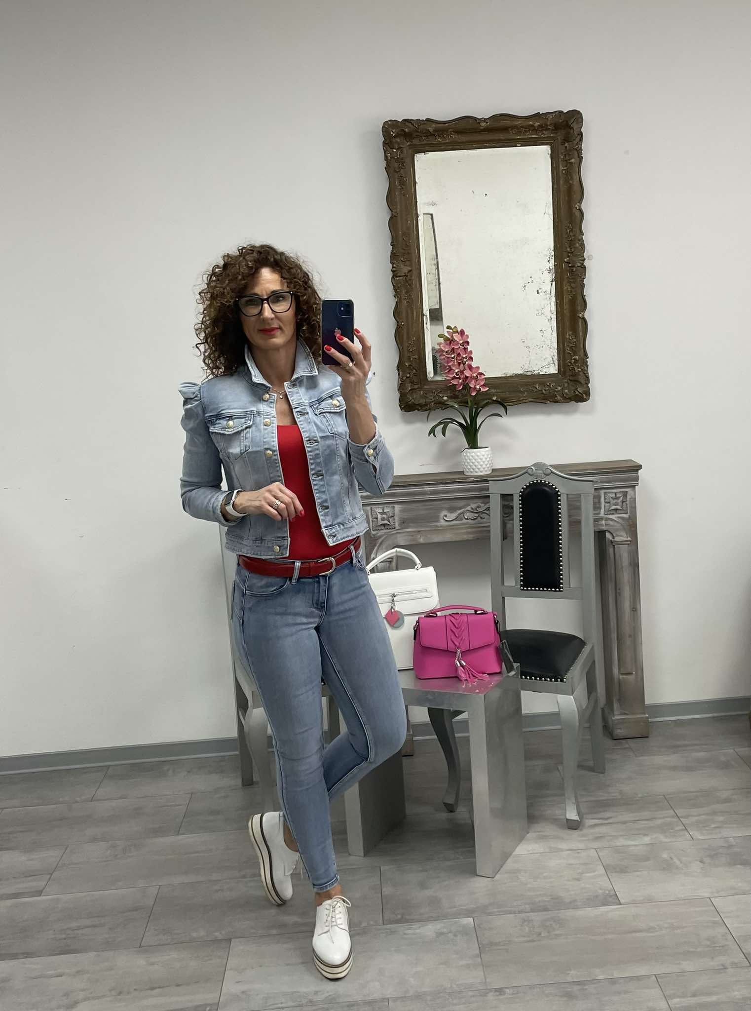 ALMA - Rakott vállú farmer dzseki XS-XL