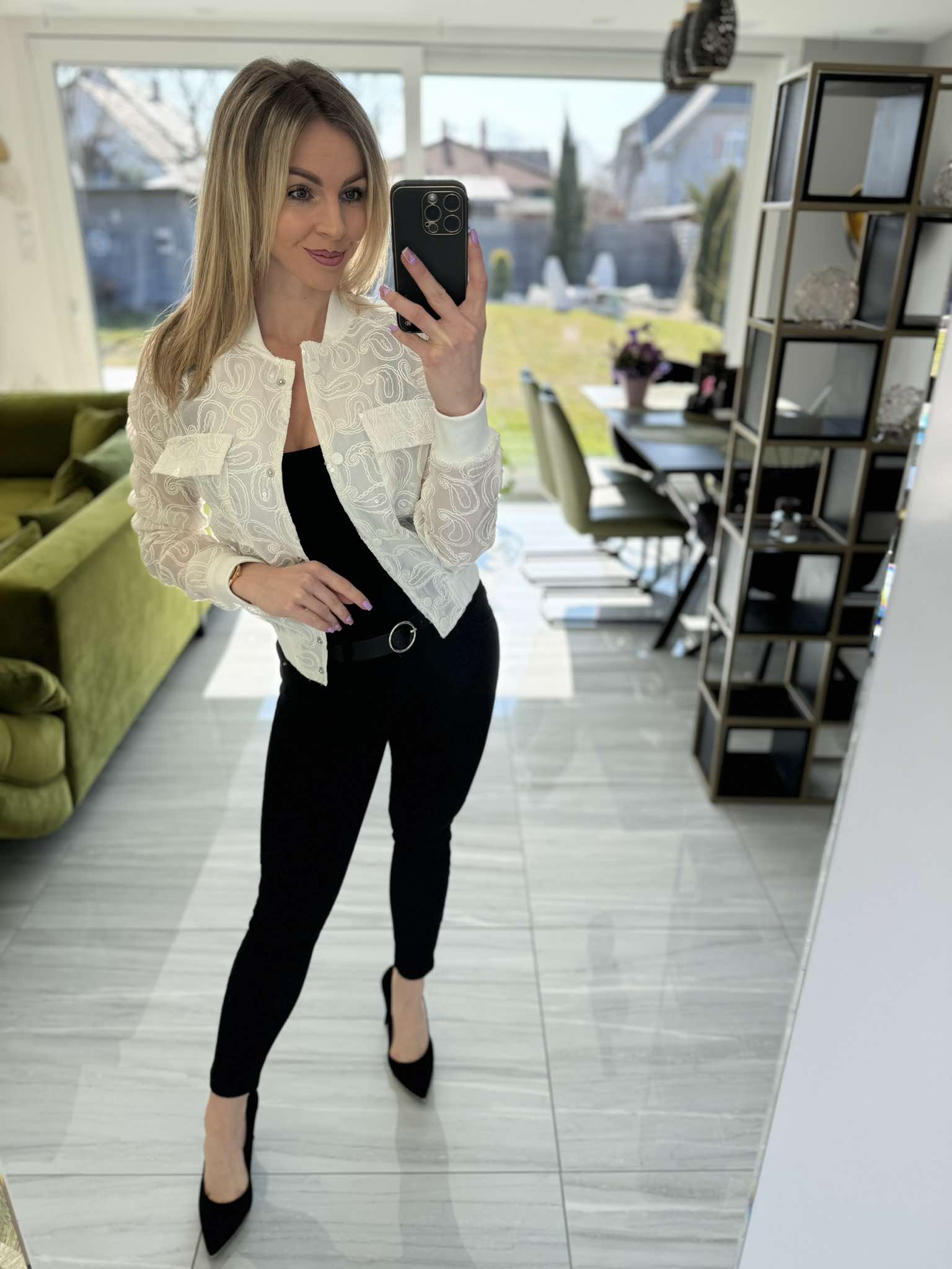 VIP - Hímzett flitteres kabátka