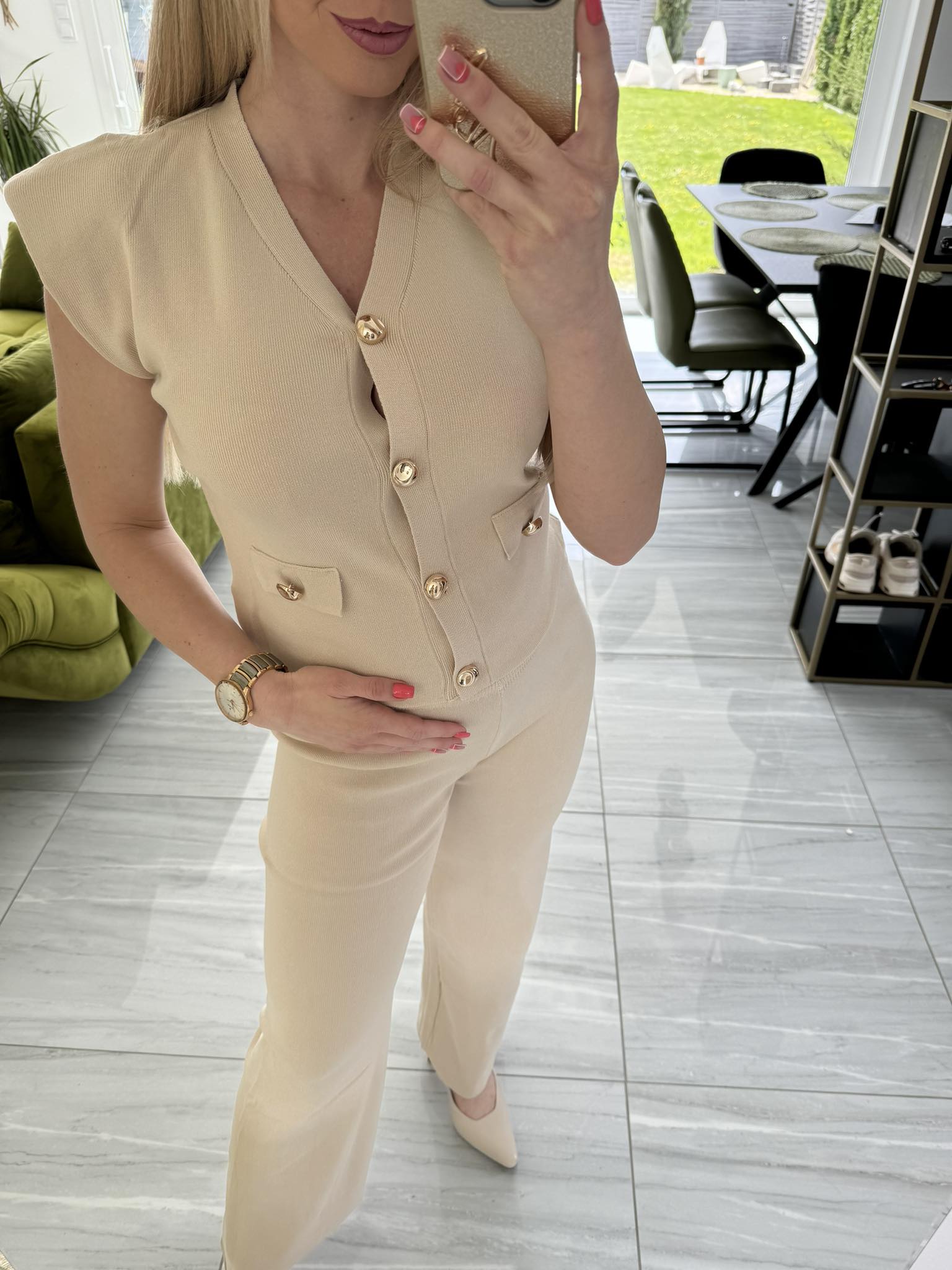 ESTI - Kötött szabadidő garnitúra. Világos bézs