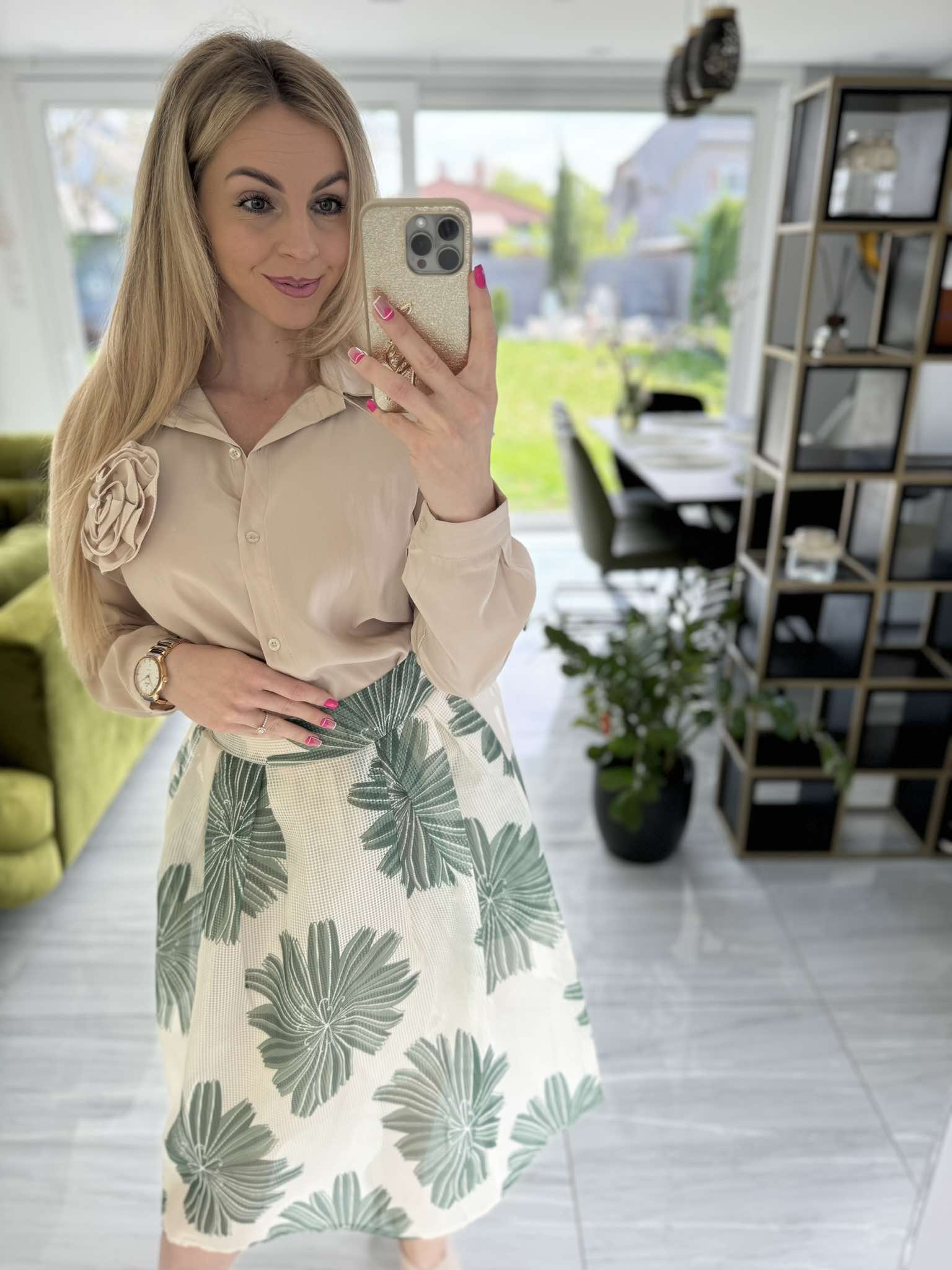 MAYA - Derékban rakott szoknya. Khaki szín