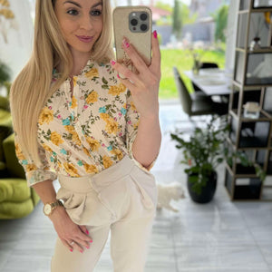 MÉZI - Virág mintás blúz. Sárga szín