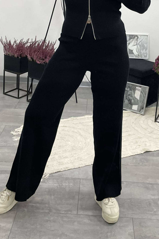 BLACK - Kötött szett. Fekete