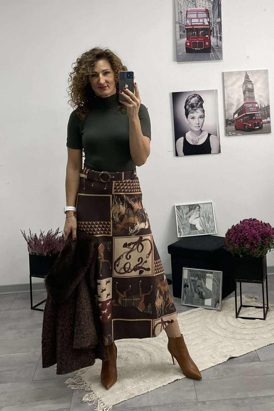 HELLI - Velúr hatású szoknya.