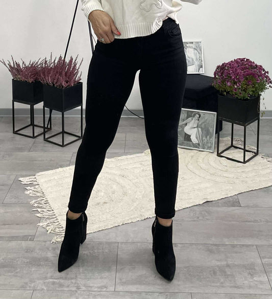 BODY - Push up farmer nadrág. Fekete