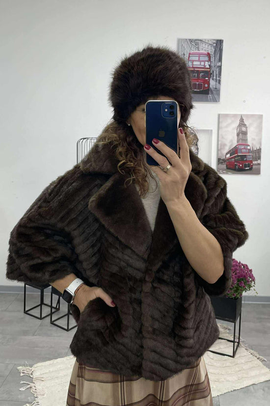 MONIQE - Átmeneti szőrme kabát. Barna