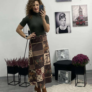 HELLI - Velúr hatású szoknya.