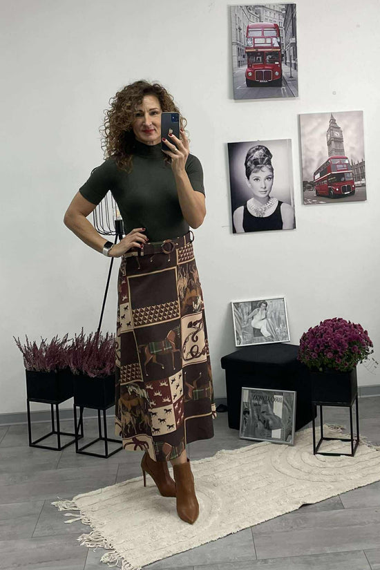 HELLI - Velúr hatású szoknya.