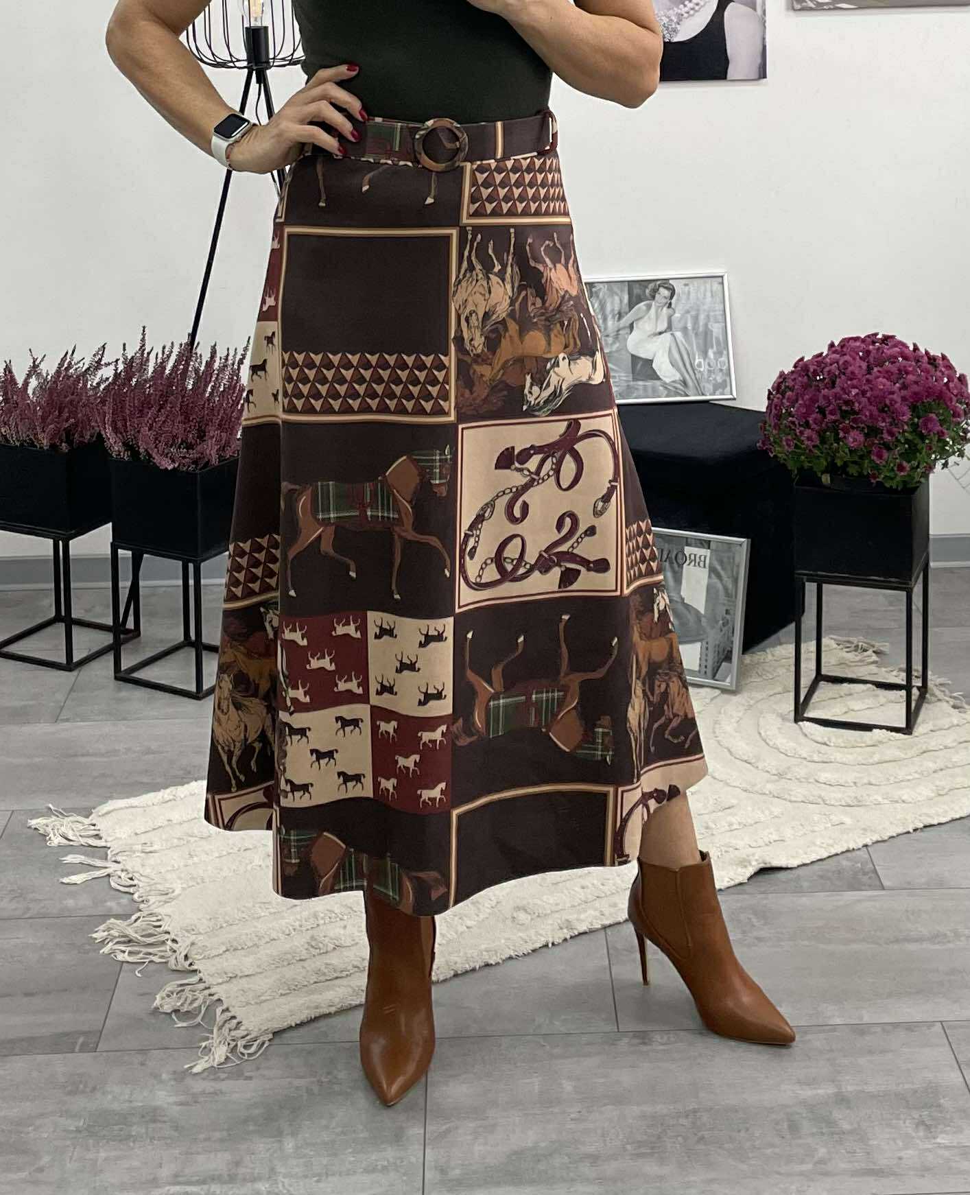 HELLI - Velúr hatású szoknya.