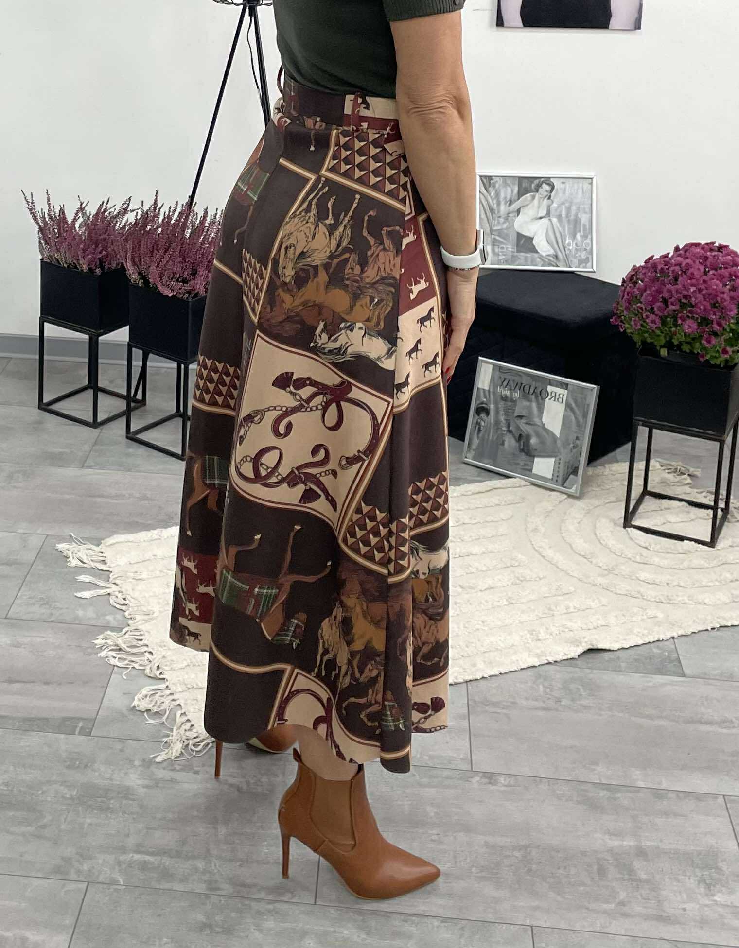 HELLI - Velúr hatású szoknya.