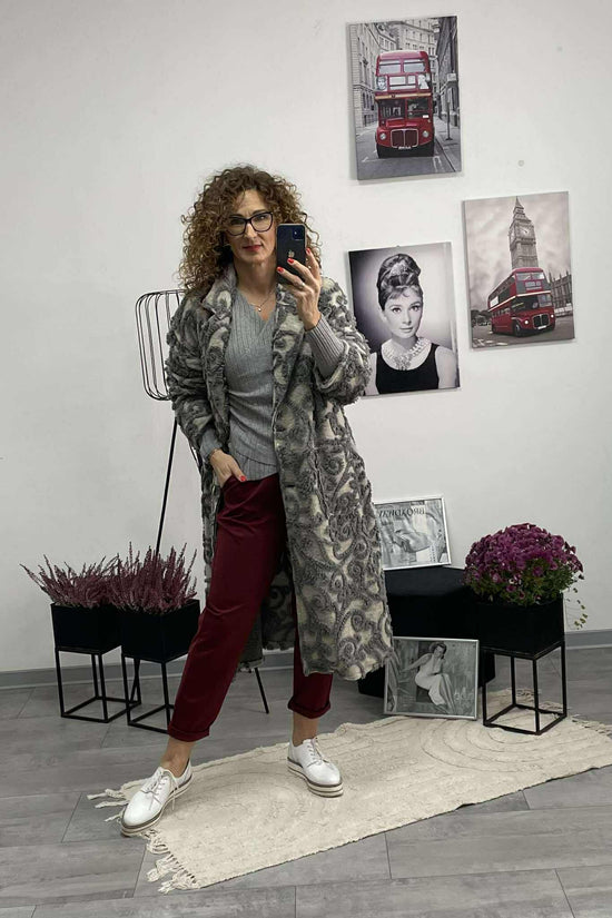 TICIA - Laza szabású nadrág. Bordó