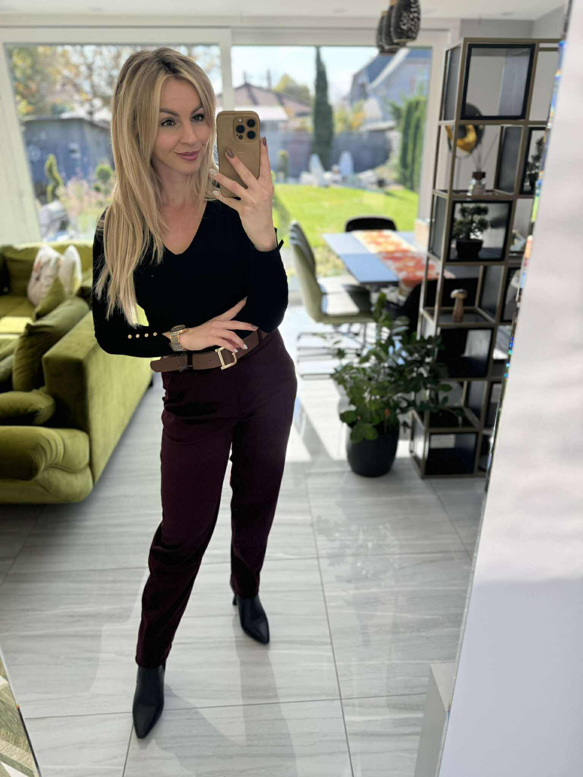 CATY - Laza szabású szövet nadrág. Bordó