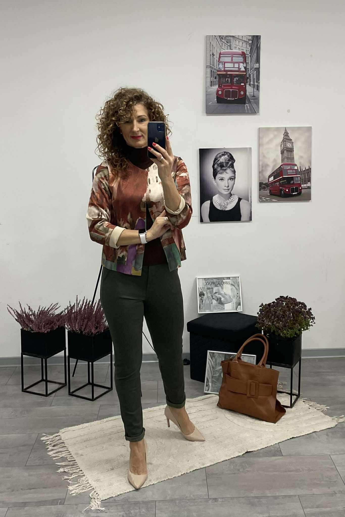 TOSCA - Velúr rövid kabátka. Rozsabarna