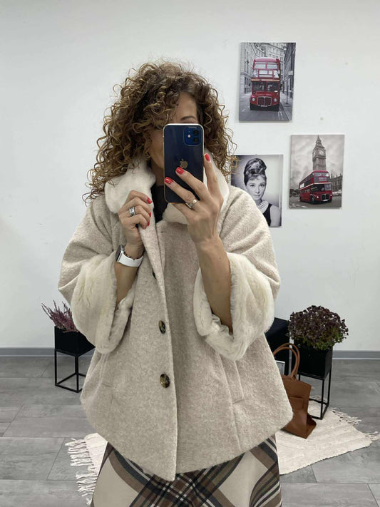 WIN - Csillogó szálas kabát. Világos bézs