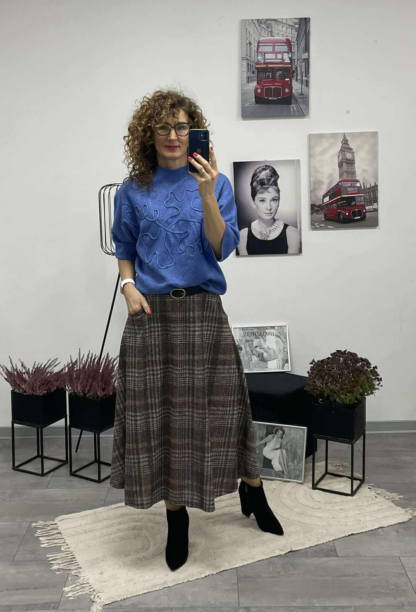 Kátya - Kockás szoknya. Barna -kék