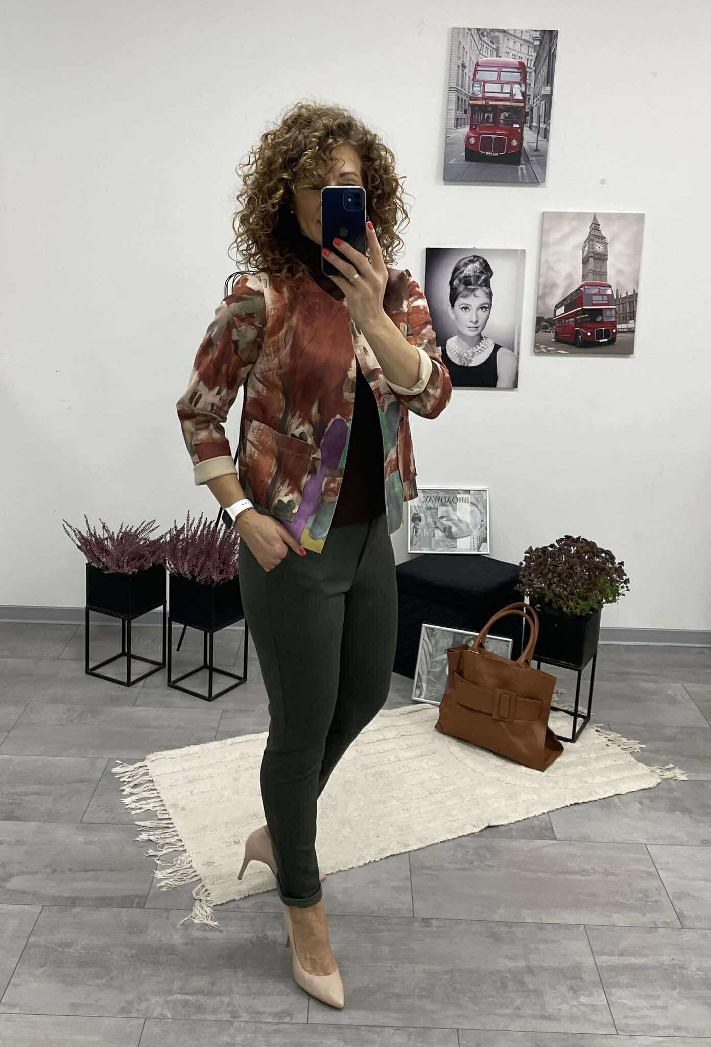 TOSCA - Velúr rövid kabátka. Rozsabarna