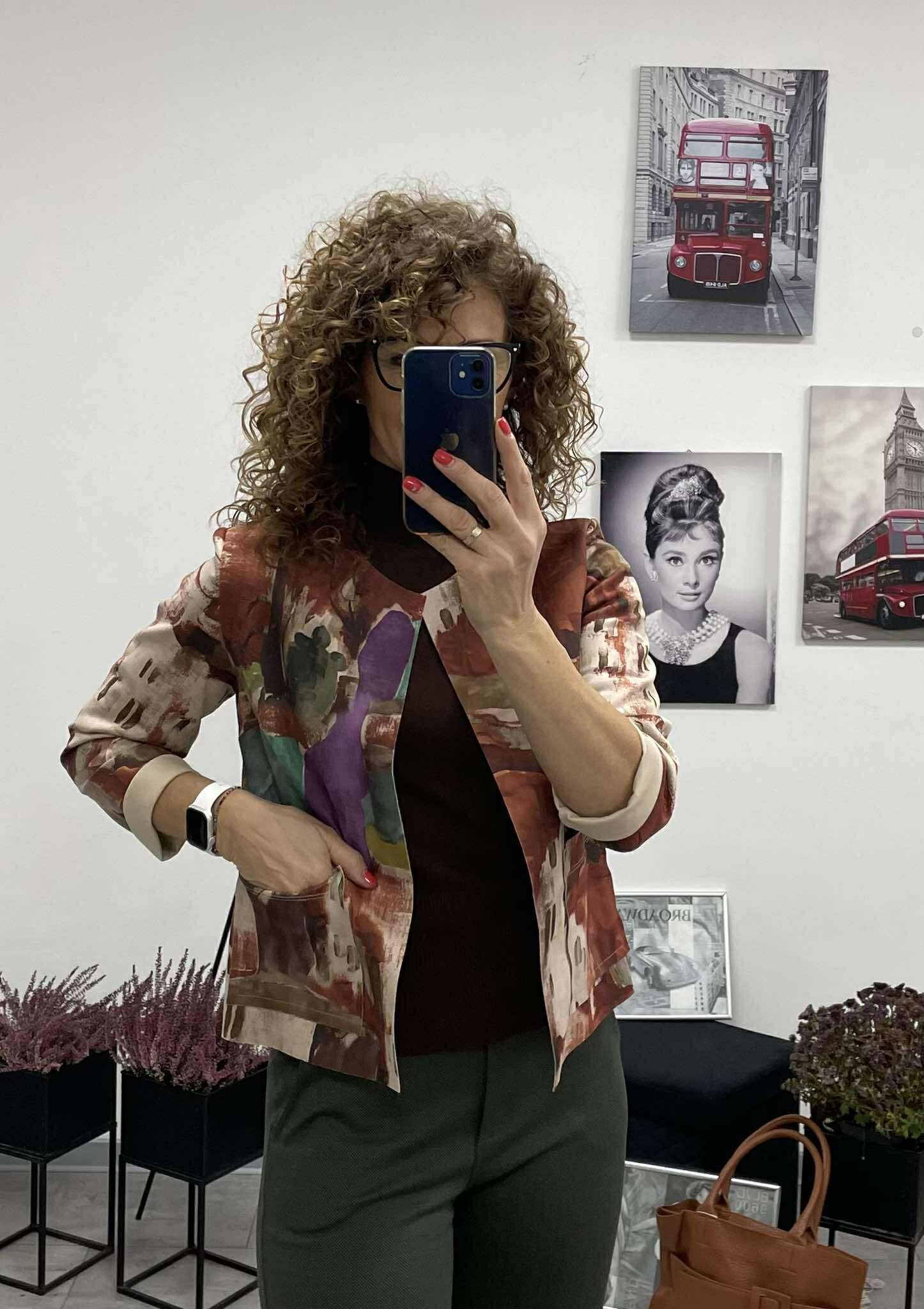 TOSCA - Velúr rövid kabátka. Rozsabarna