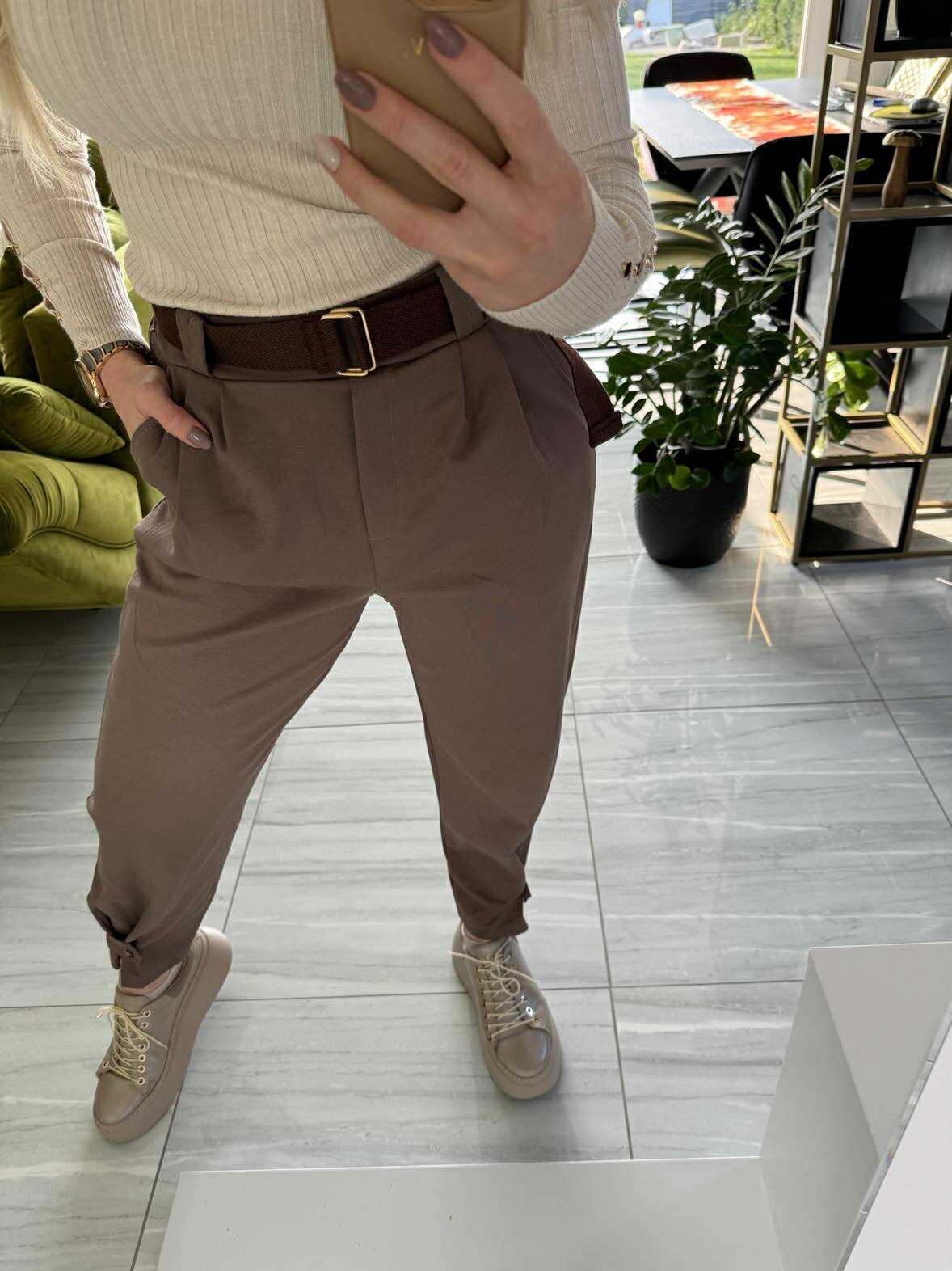 LOOSE - Laza kényelmi nadrág. Bordó, Sötétbarna, Középbarna.