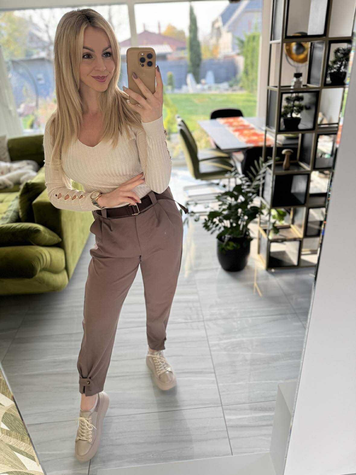 LOOSE - Laza kényelmi nadrág. Bordó, Sötétbarna, Középbarna.