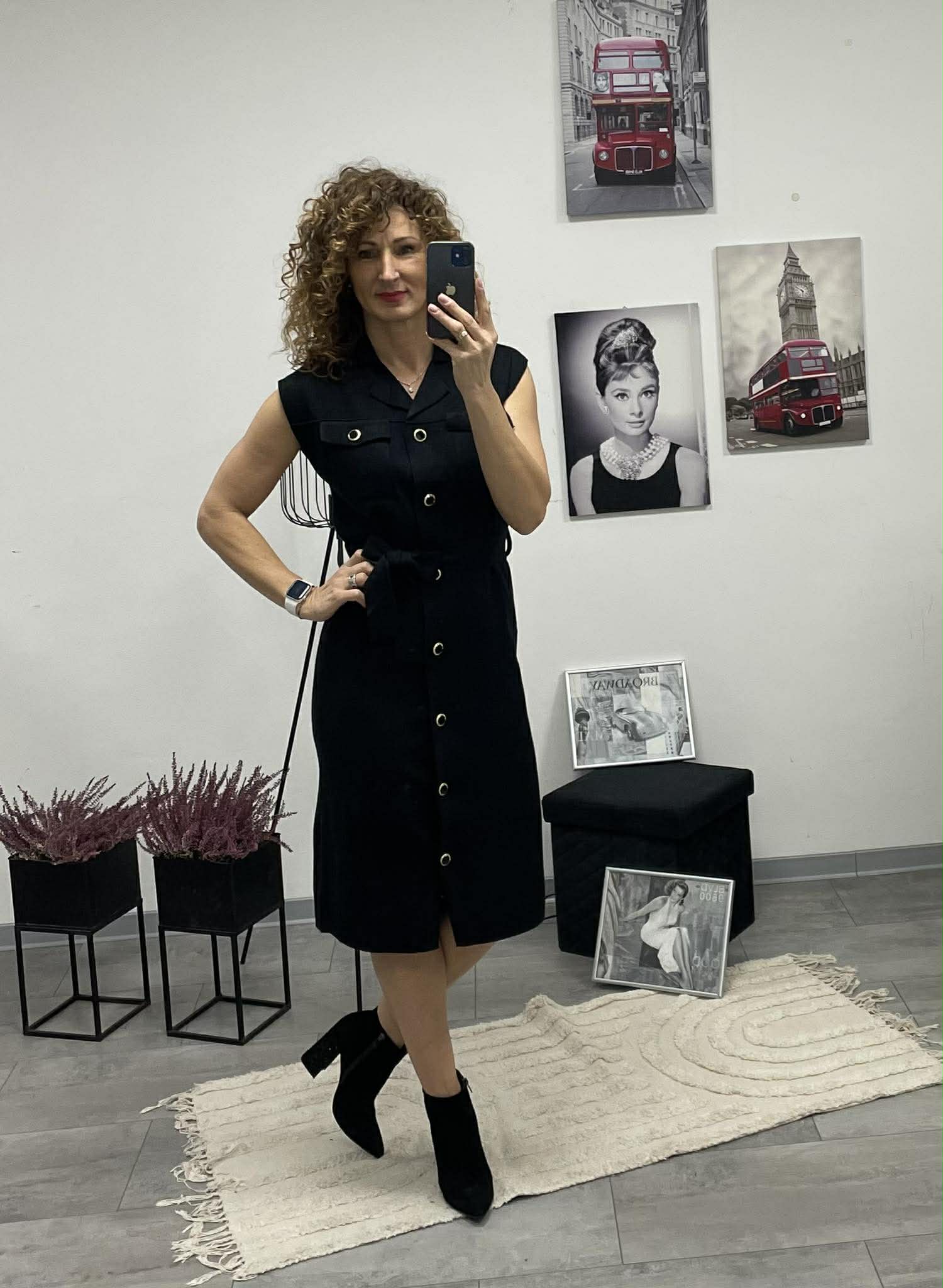 HÉRA - Kötött gombos maxi ruha. Fekete