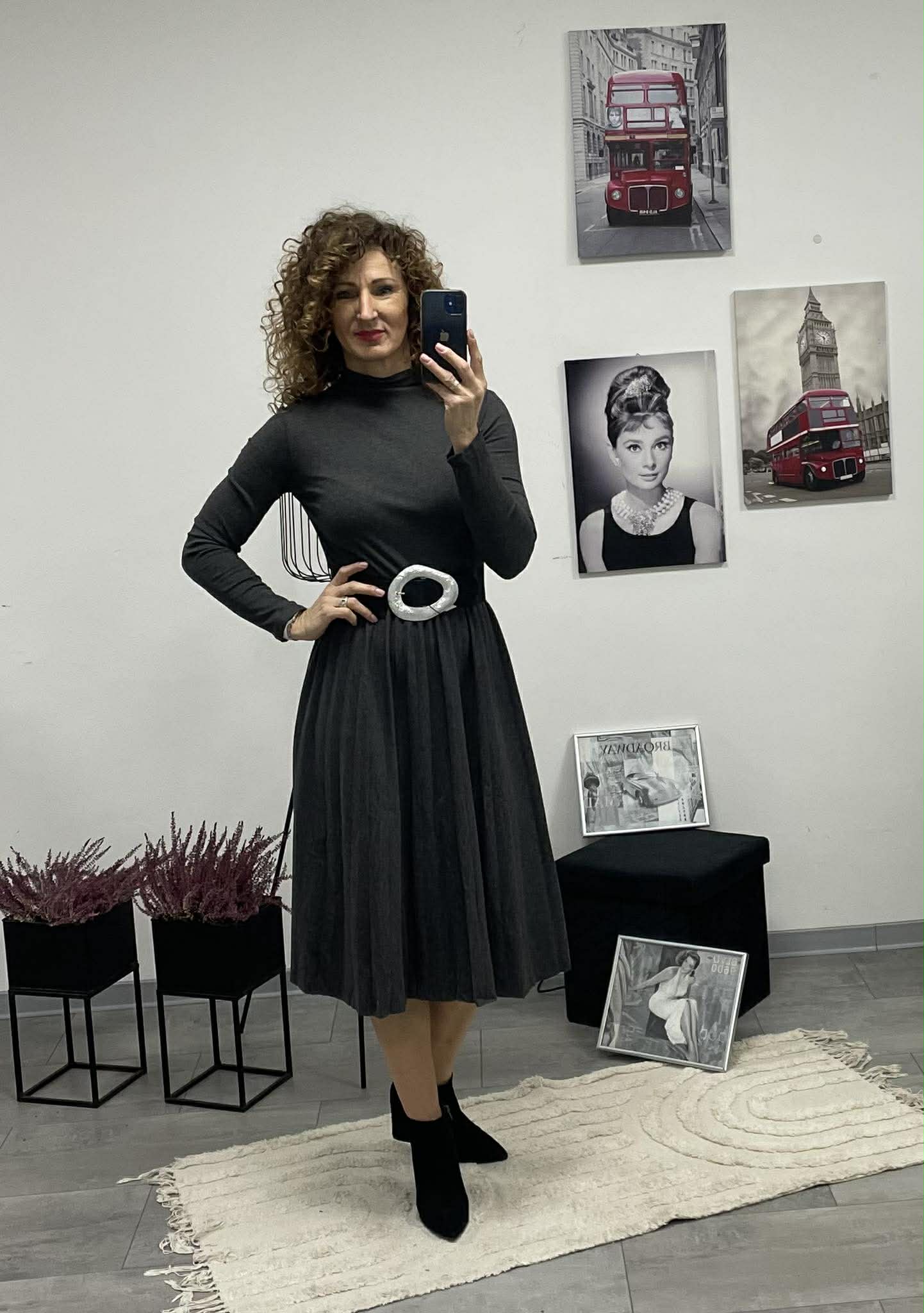 BARBI - Női ruha. Szürke