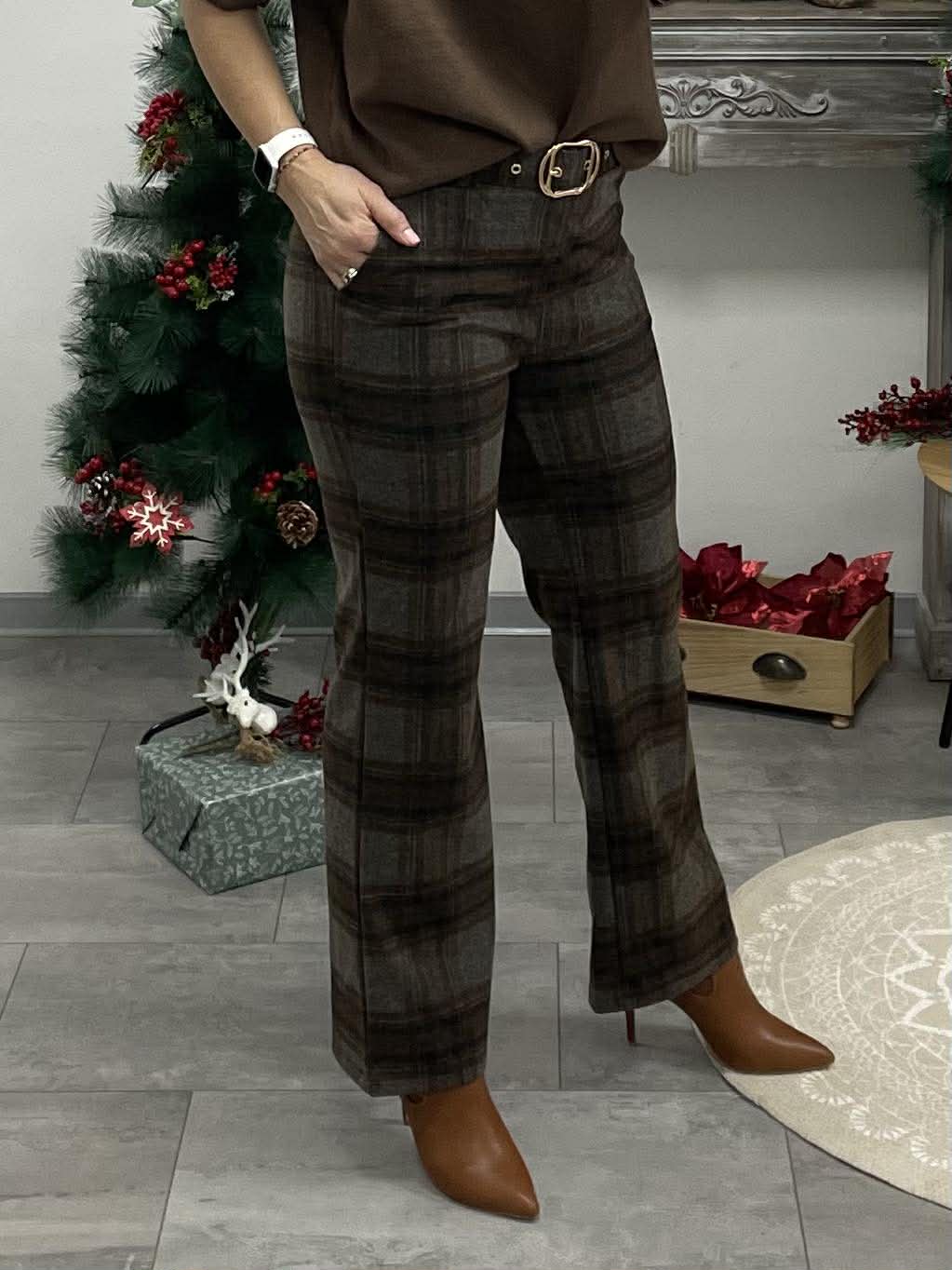 ALYNA - Elegáns nadrág. Barna