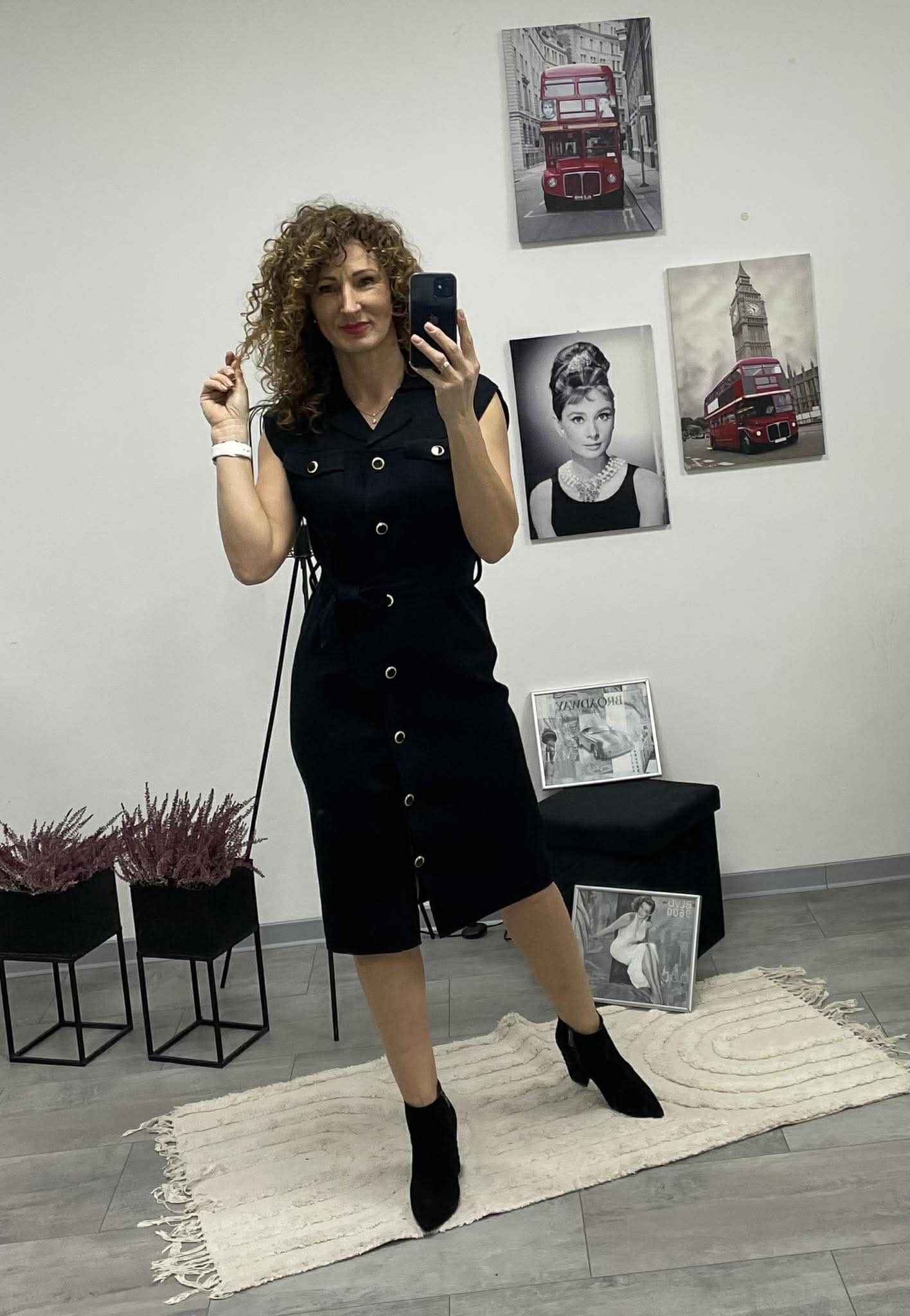 HÉRA - Kötött gombos maxi ruha. Fekete