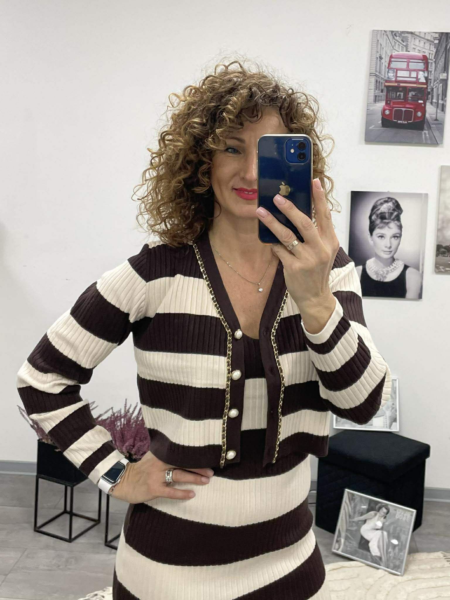 STRIPED - Kötött kétrészes ruha. Barna - Világos bézs