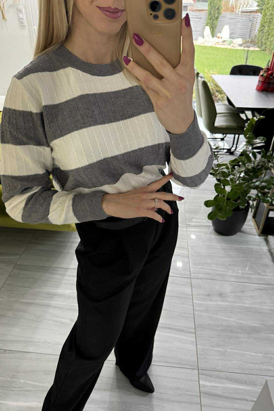 CSIKI - Kötött pulóver. Szürke