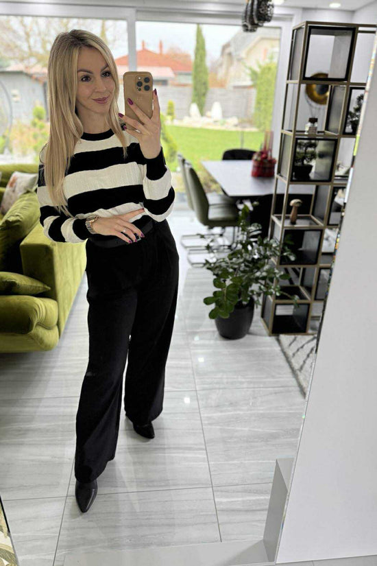 CSIKI - Kötött pulóver. Fekete - világos bézs