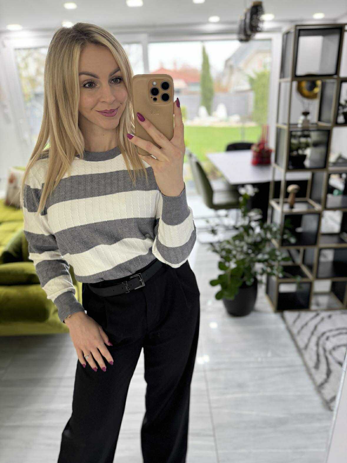 CSIKI - Kötött pulóver. Szürke