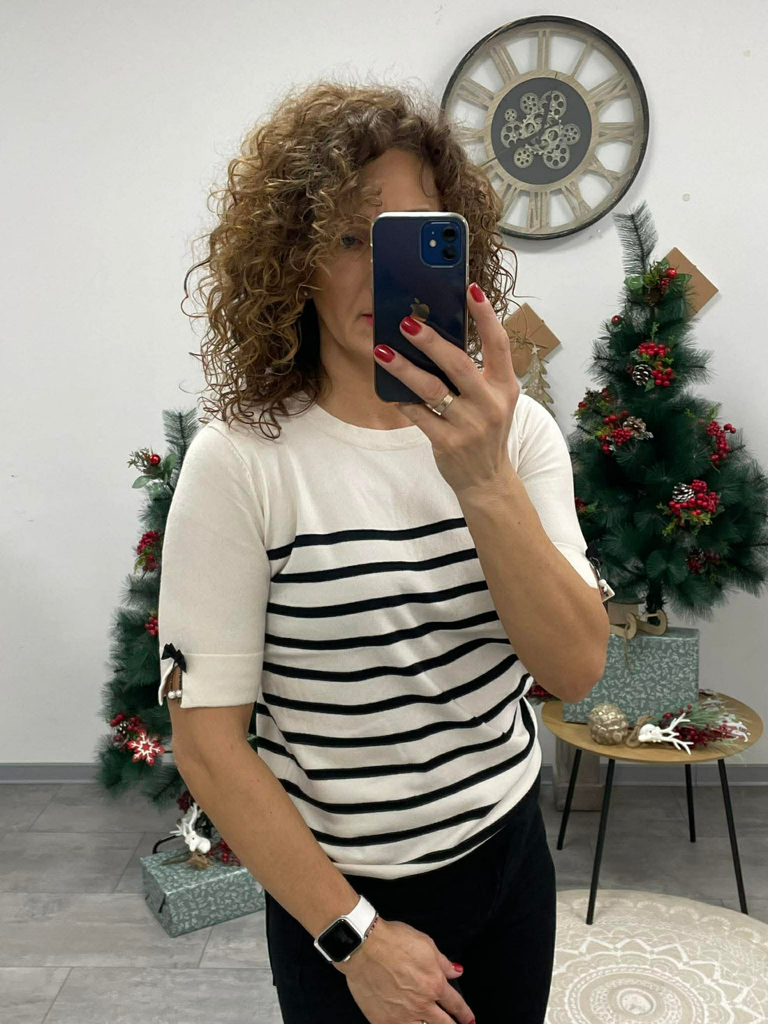 NEW CSIKI - Kötött felső. Törtfehér