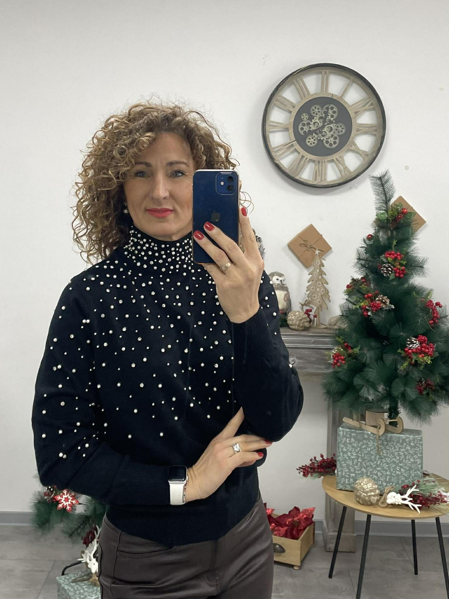 PEARL - Kötött félgarbó. Fekete