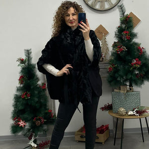 Pille - Szőrmés ponchó kabát. Fekete