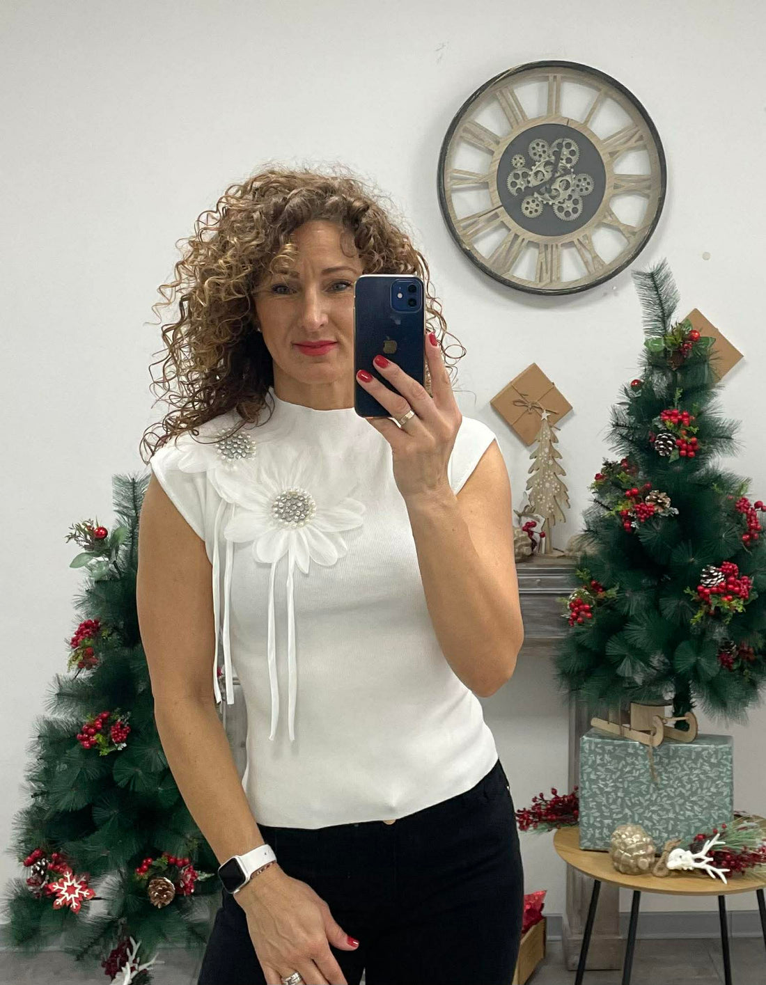 FLOWER - Kötött felső. Fehér