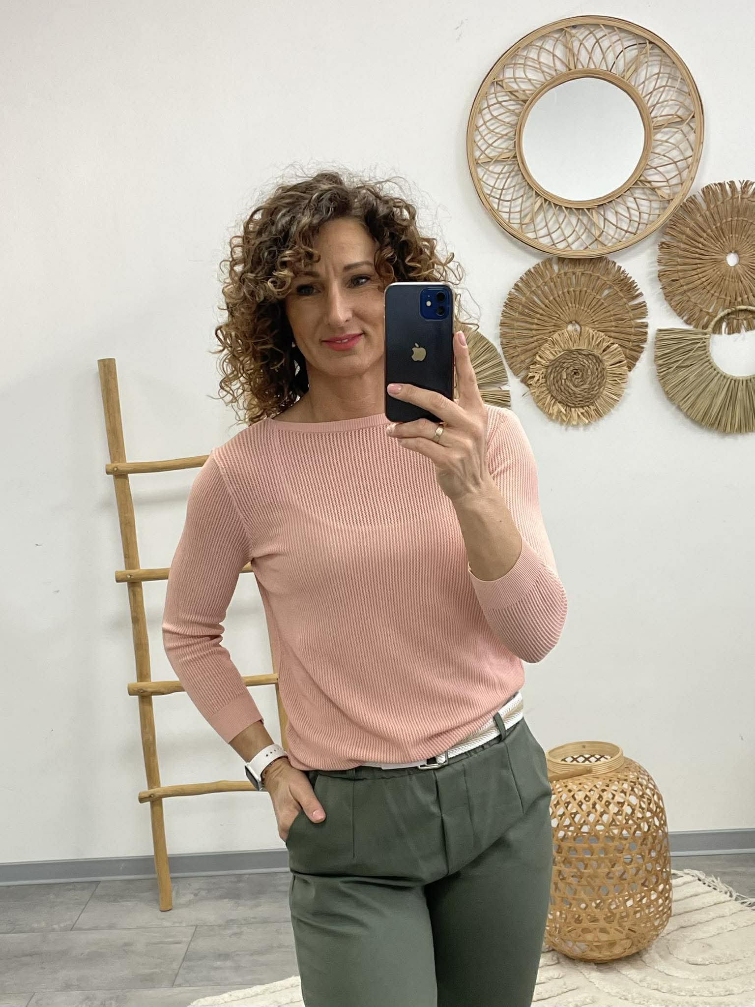 JONA - Kötött felső. Rózsaszín