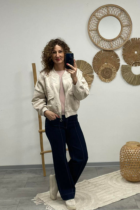 ZSAKLIN - Zsinór hímzett kabát. Világos bézs