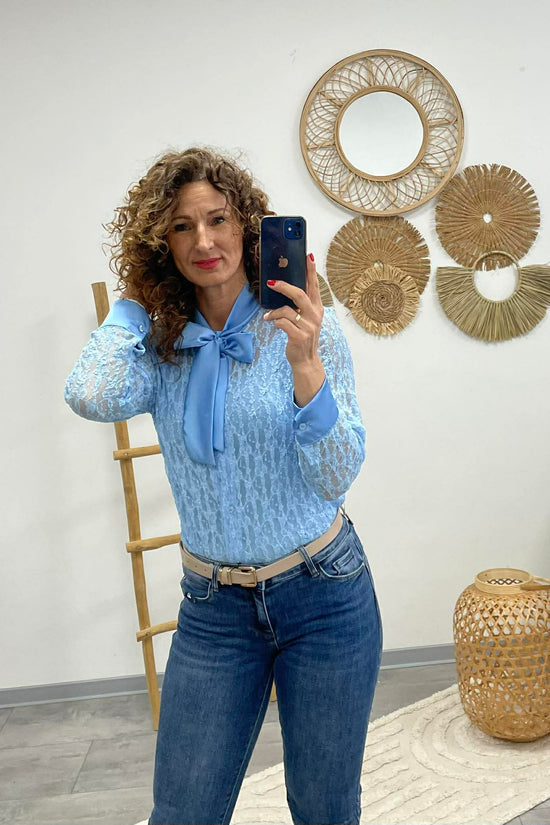 BEAUTY - Csipke blúz. Baba kék