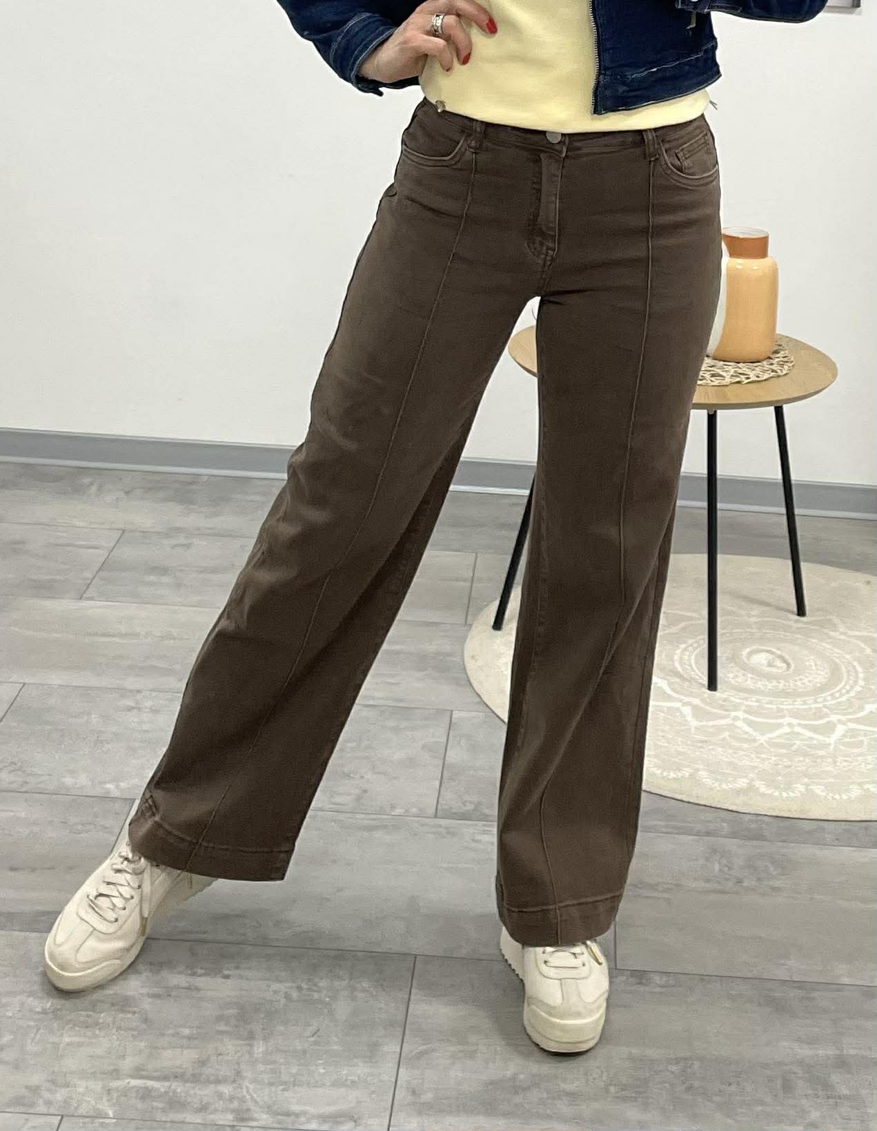 WIDE- Trapéz farmer nadrág. Barna