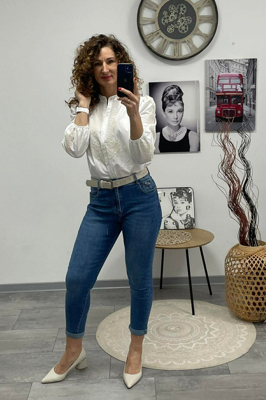 SARA - Közép kék MOM Fitt farmer nadrág