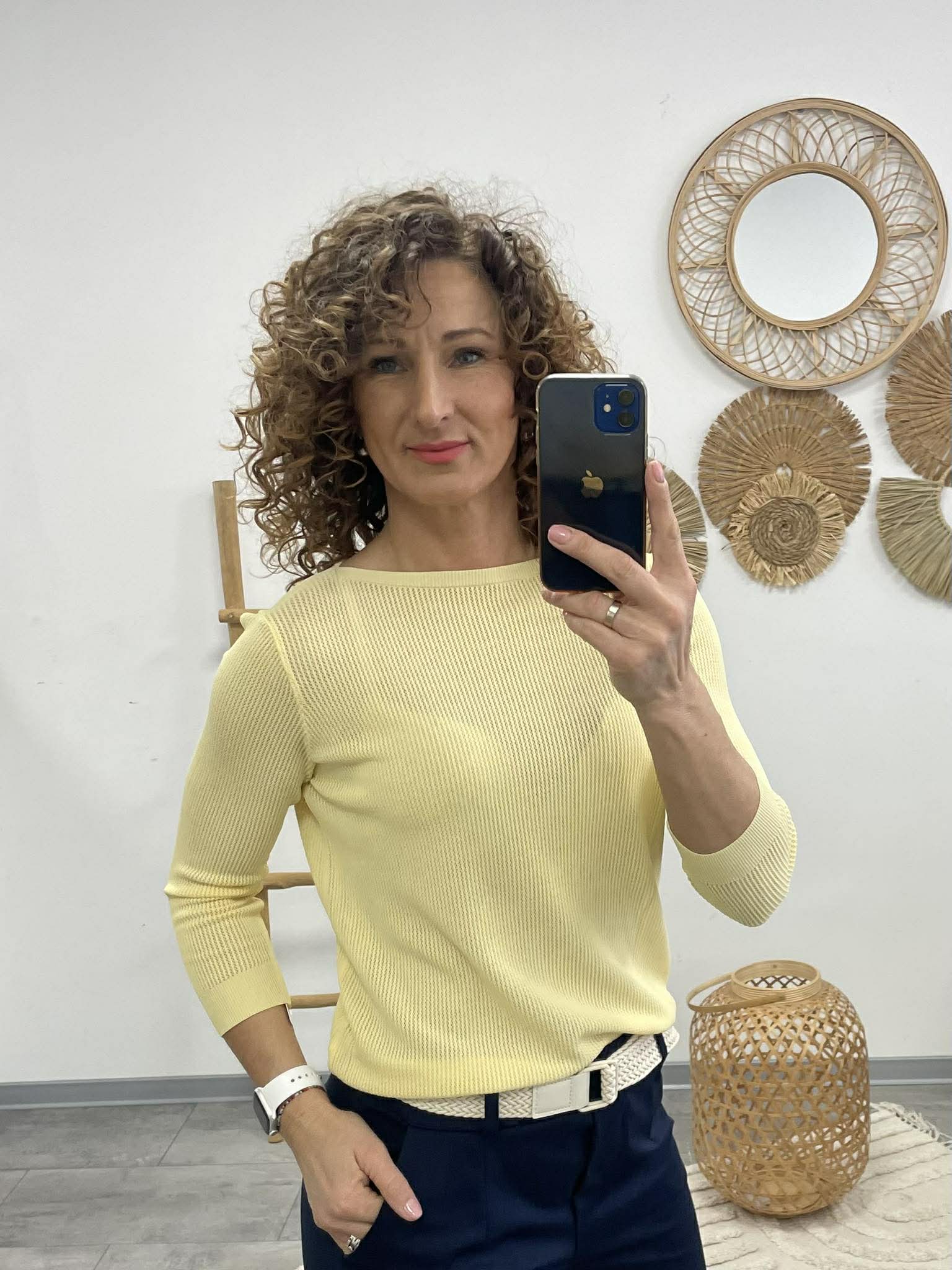 JONA - Kötött felső. Sárga