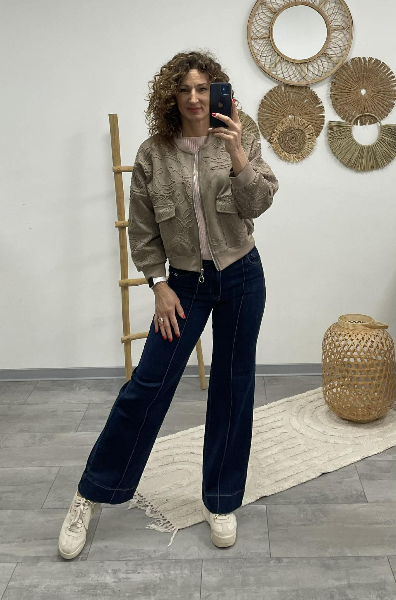 Zsaklin - Zsinór hímzett kabát. Teve barna