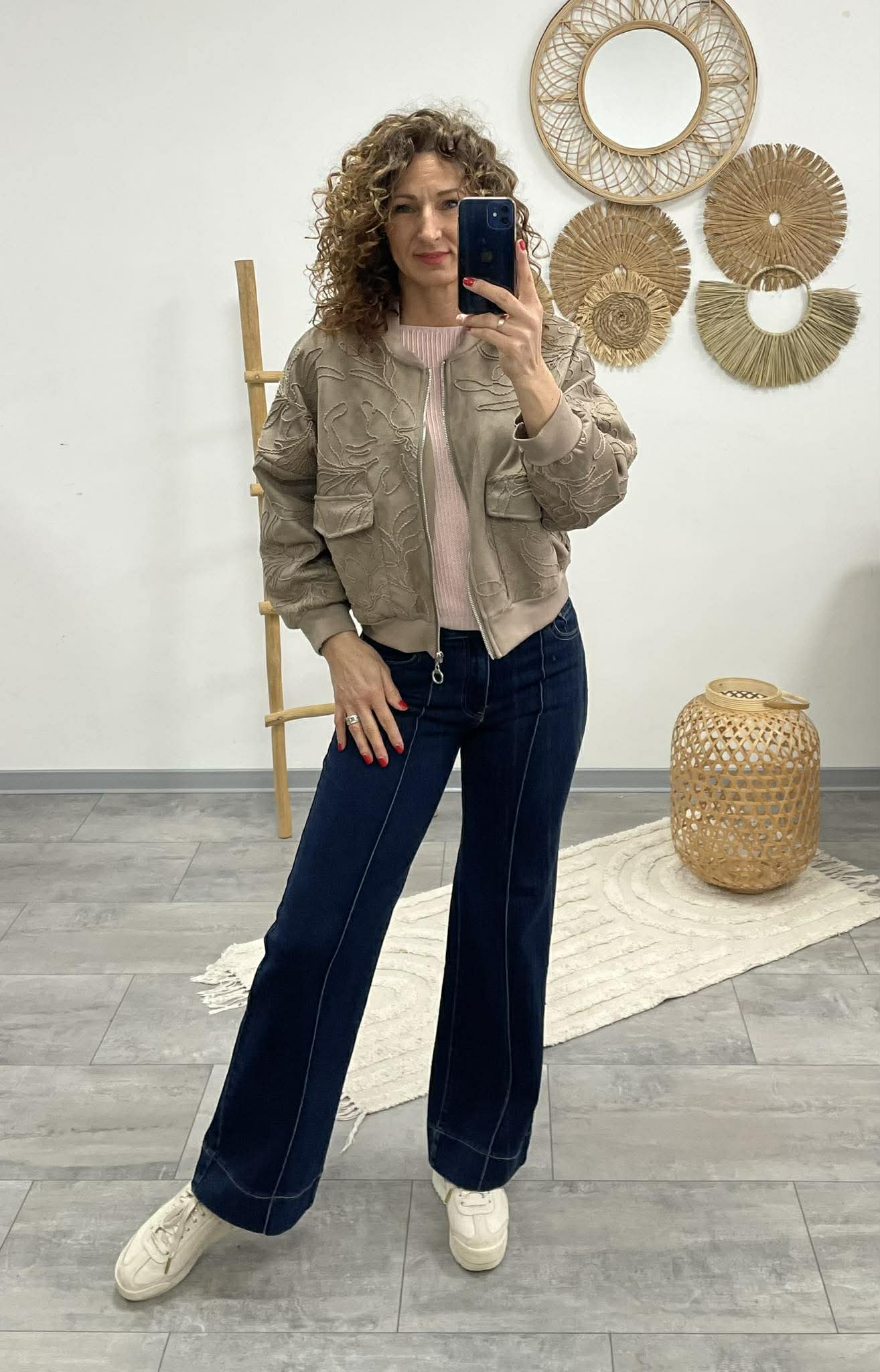 Zsaklin - Zsinór hímzett kabát. Teve barna